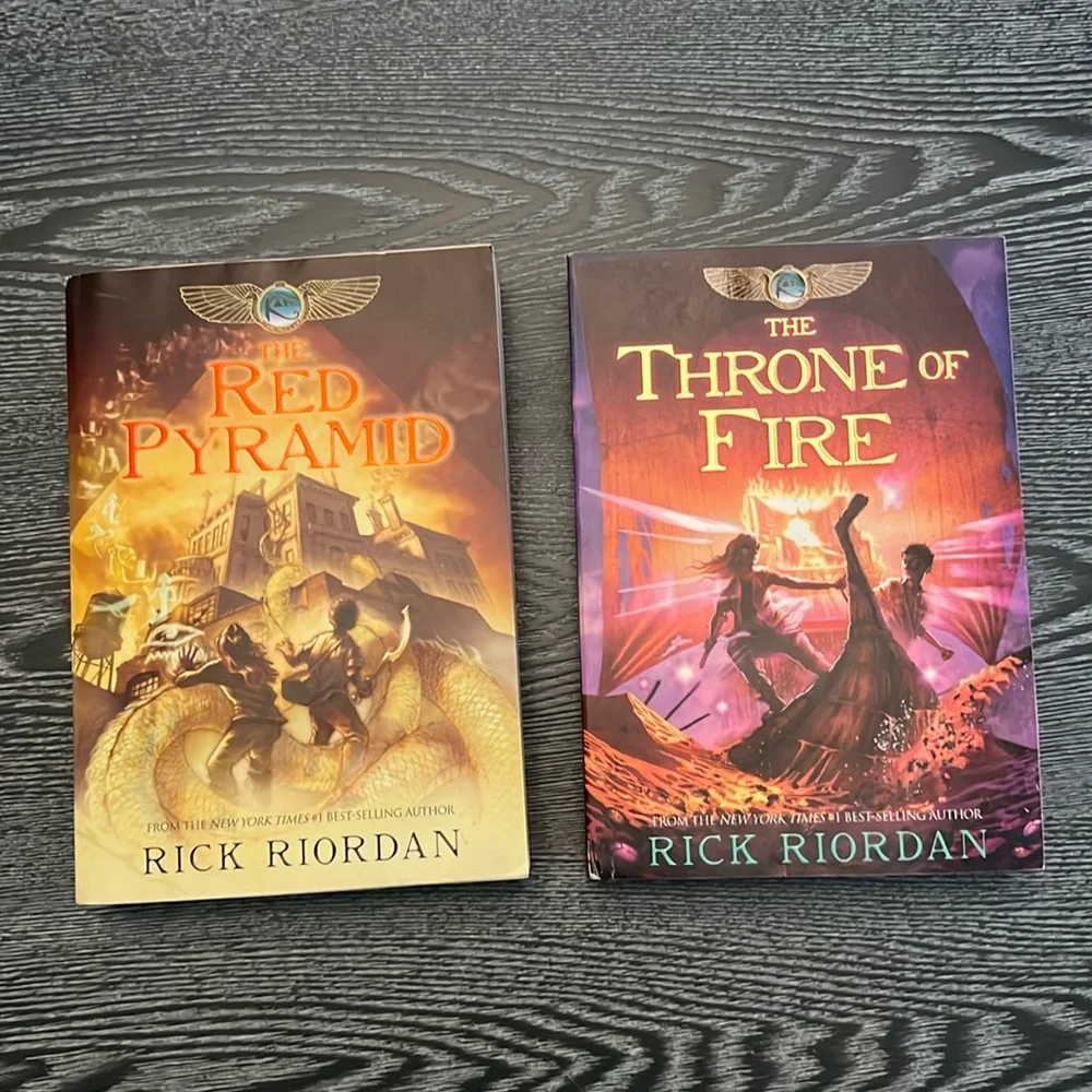 Red Pyramid & Throne of Fire Book Bundle by Rick…